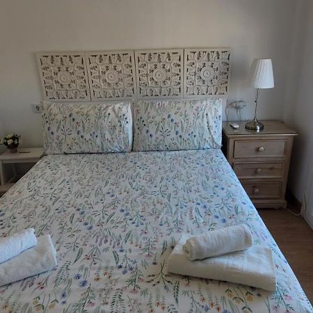 Apartamentos Iglesia De Santiago Jerez de la Frontera Esterno foto