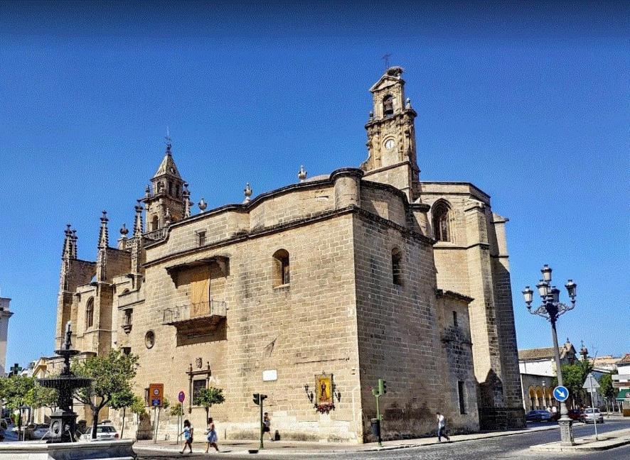 Apartamentos Iglesia De Santiago Jerez de la Frontera Esterno foto