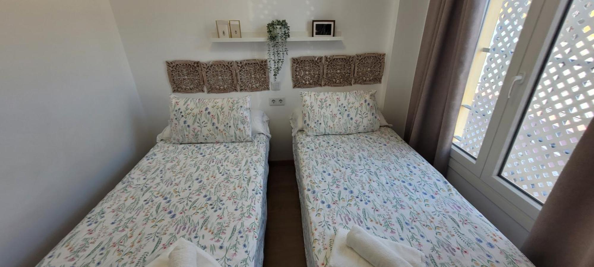 Apartamentos Iglesia De Santiago Jerez de la Frontera Esterno foto